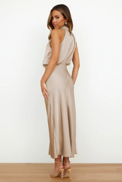 MADELYN | Elegant midiklänning för kvinnor