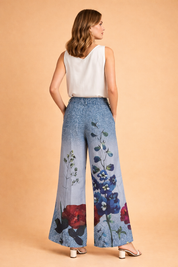 Jeans Flared dam med vackra blommönster och fjärilsmönster