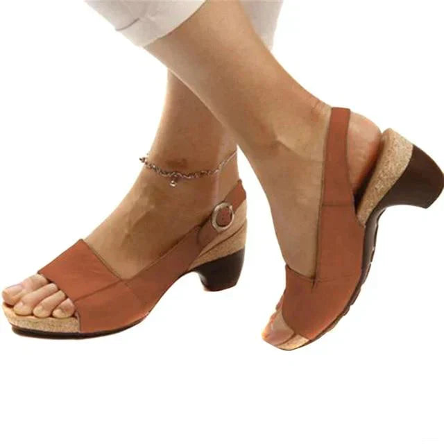 Felicia | Somriga sandaler: Enkel stil