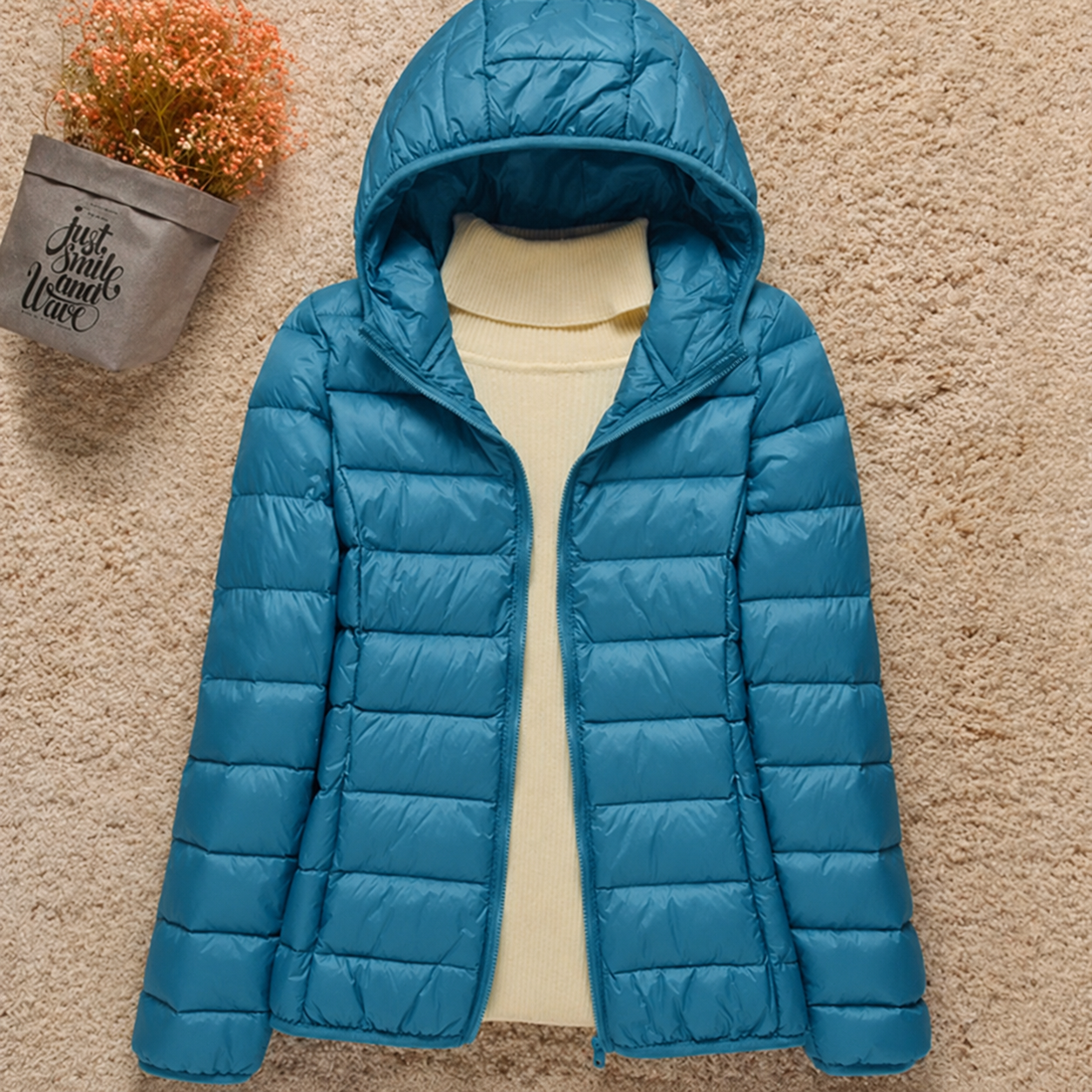 Amelie | Damen Winterjacke Ultraleichte Steppjacke mit Kapuze